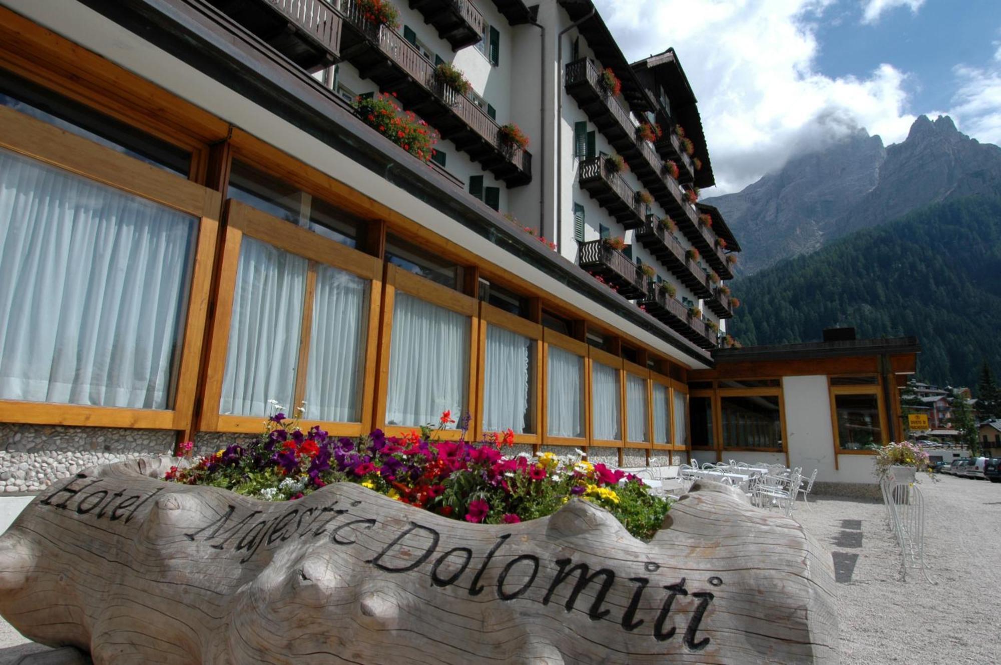 Th San Martino - Majestic Dolomiti Hotel Сан Мартино ди Кастроза Екстериор снимка